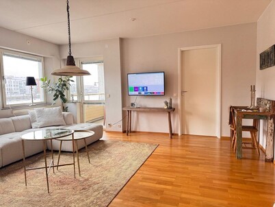 Eriksberg, Gothenburg: Sea View, Free Parking & 10 min to Central Station