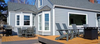 NEW: "Gray Duck" by the Harbor: Walk Anywhere from this Sweet 4BR Home w/ Sauna!