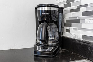 Coffee and/or coffee maker - NEW-5BD/Spacious Home w/Wi-Fi, Pool-Table, & more! (Ecorse)