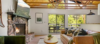 Refined Treetop Couples Retreat Yoga & Spa SunDeck