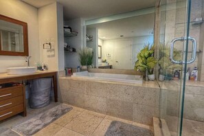 Hair dryer - Icon Brickell - 36th Floor - Ocean & City Views (Miami)