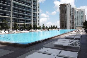 Pool - Icon Brickell • 34th Floor • Ocean View • Free Spa (Miami)