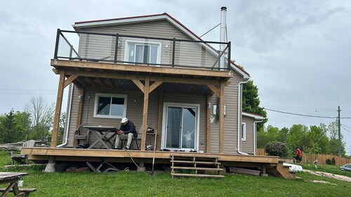     Peaceful Madoc Cottage Retreat on Private Property
