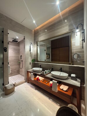 Bathroom - 4BR Empire Estates on resort during Mexico Open with private pool & butler (Nuevo Vallarta)