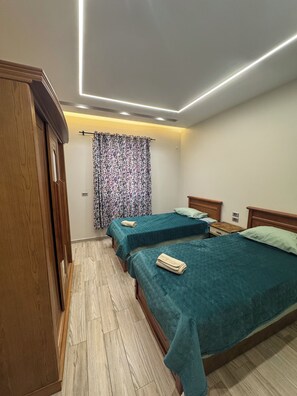 2 Schlafzimmer, Bügeleisen/Bügelbrett, WLAN, Bettwäsche