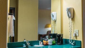 Habitación individual, 1 cama King size, para no fumadores, vista a la montaña | Interior