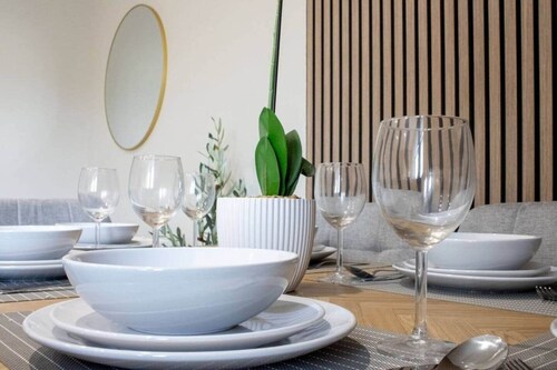 3-Bed Flat · Kelpies & Falkirk Wheel · Parking