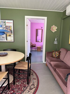 Living area - Cosy apartment with sea view in Sandvig (Allinge)