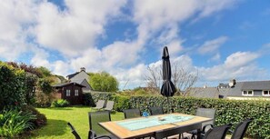 Outdoor dining - Ty Breizh - TREDREZ LOCQUEMEAU (TREDREZ LOCQUEMEAU)