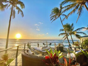 Terrace/patio - Oceanfront Flat Sunset Beach Legendary North Shore (Haleiwa)