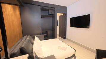 Ropa de cama de alta calidad y minibar