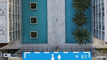 Innen-/Außenpool