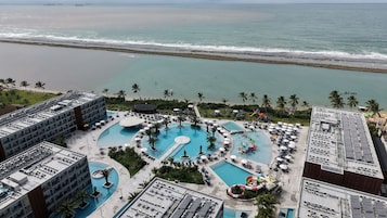 15 outdoor pools