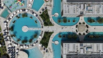 15 piscinas al aire libre
