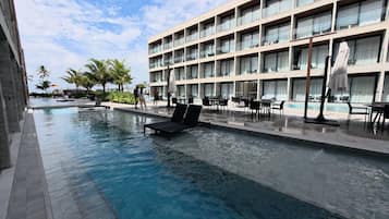 15 piscines extérieures