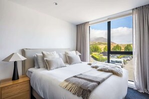 3 bedrooms, iron/ironing board, WiFi, bed sheets - Clubhouse Lane 113 Golfside Free Parking AC (Jack's Point)