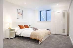 Apartamento | 4 dormitorios y Internet