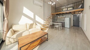 Basic Room, 1 Bedroom (203 (Ocean View, Pet-Friendly)) - Yeosu Bokja Spa Pension (Yeosu)