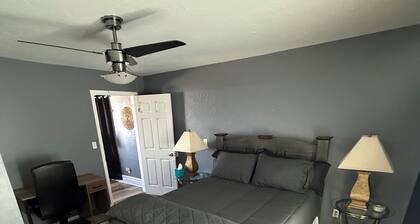 Cozy 1-bedroom apartment in serene Oklahoma City with AC