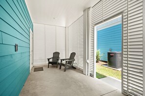 Terrace/patio - Walk to Beach! Brand New Home-Sleeps 10 (Myrtle Beach)