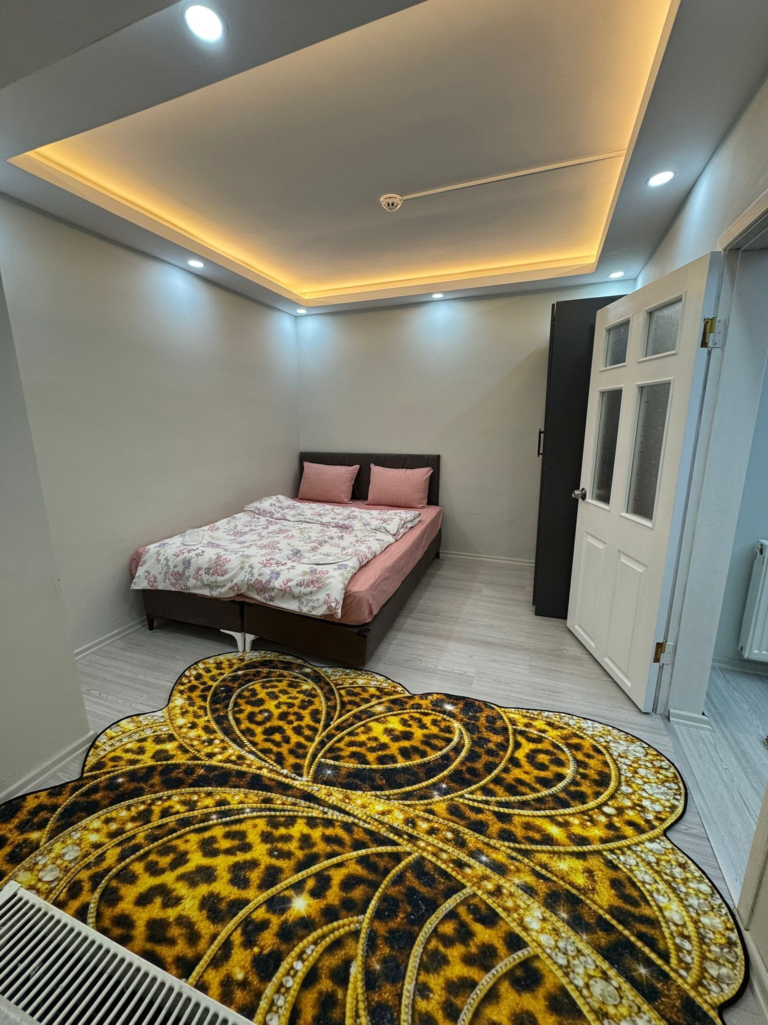 Deluxe Penthouse, Balcony, Park View | Egyptian cotton sheets, premium bedding, down comforters