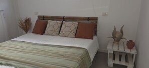 3 Schlafzimmer, Schreibtisch, Reisekinderbett, kostenloses WLAN