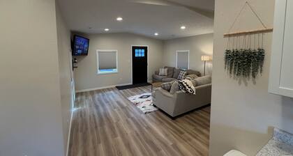 Newly Remodeled Creekside Bungalow on 3 acres with private Beach/Creek access