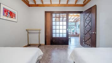Habitaciรณn bรกsica, 2 habitaciones (ROOM E (Whirlpool Spa)) | 1 habitaciรณn y wifi gratis