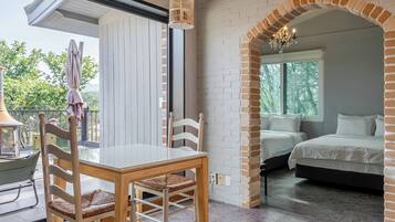 Basic Room, 1 Bedroom (ROOM H (Whirlpool Spa))
