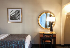 Room - Central Motel SoMa Room with 2 Double Beds,Free Parking, Breakfast, Near Moscone (San Francisco)