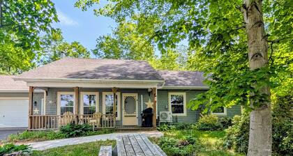 Storybook Craftsman Cottage - Annapolis Valley