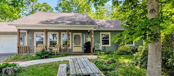 Storybook Craftsman Cottage - Annapolis Valley