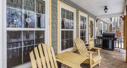 Storybook Craftsman Cottage - Annapolis Valley