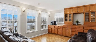 Storybook Craftsman Cottage - Annapolis Valley