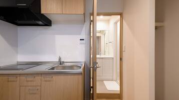 Comfort Apartment, 1 Bedroom | Private kitchen | Fridge, microwave, stovetop, rice cooker