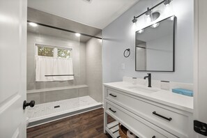 Hair dryer, towels, soap, toilet paper -  Retreat house upper floor w/ 2 bedrooms in fabulous Nancy with cool AC breeze (Nancy)