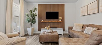 Perfect 4BR • Sleeps 10 • Family and Pet Friendly