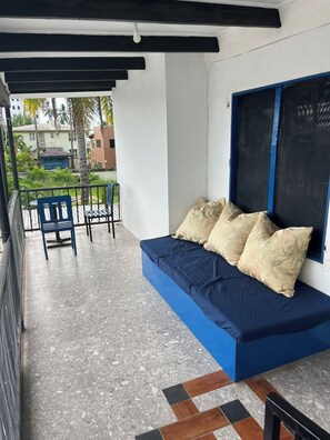 Terrace/patio - 3-bedroom apartment with balcony in vibrant Wailoaloa, Nadi (Nadi)