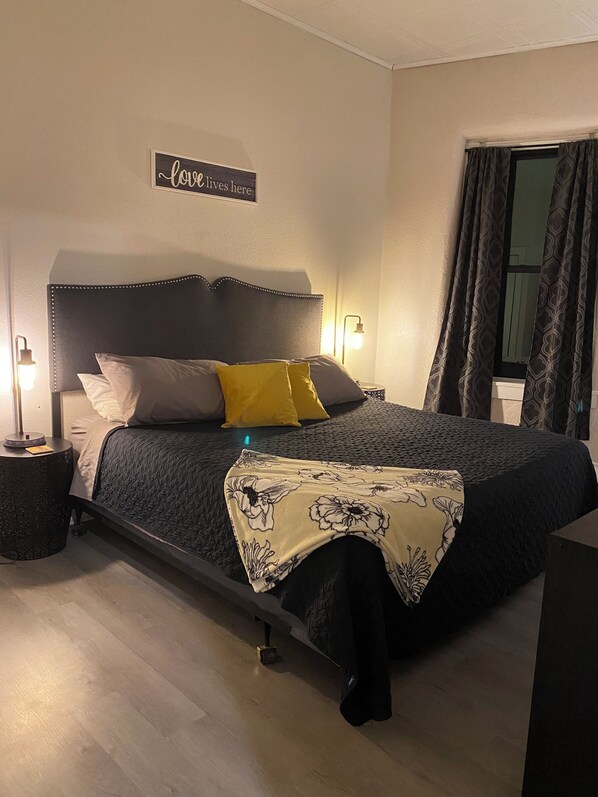 2 bedrooms, iron/ironing board, free WiFi, bed sheets