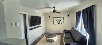 Soul Tides   
Cozy ocean view home! Close to amenities. 8 minutes from ferry.