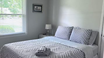4 chambres, fer et planche à repasser, Wi-Fi, draps fournis