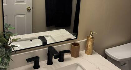 2-bedroom townhome in delightful Shakopee with AC comfort