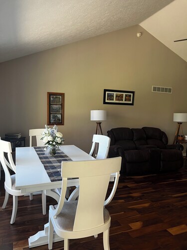 Pet friendly, 2-BDRM house 4 miles West of airport, with fenced in back yard