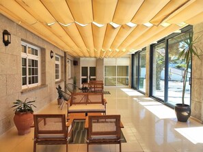 Outdoor dining - Hotel Miramar Playa America (Nigran)