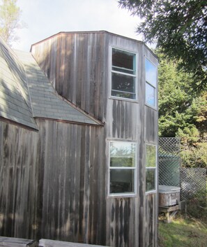 Exterior - Panoramic ocean view 4-bedroom house in charming Gualala perfect for relaxing . (Gualala)