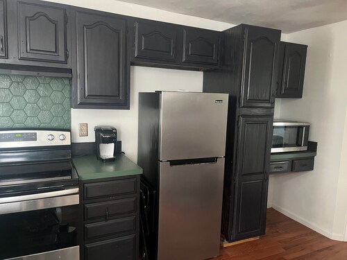 2-bedroom, 1-bath, cottage, centrally-located and one block from Hampton Beach