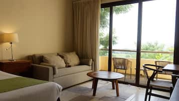 Suite Superior, balkon | Area keluarga | Smart TV