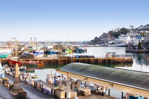 High Hopes, a stunning Grade II listed Brixham holiday cottage