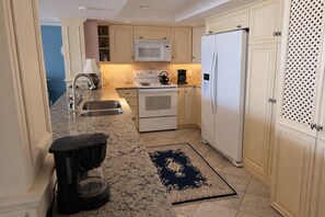 Private kitchen - Oceanfront Penthouse Retreat - Crescent Beach - Top Floor Views - Sleeps 7-8 (North Myrtle Beach)