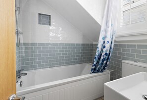 Hair dryer, towels - Hope Cottage, a charming 1850s fisherman's cottage in Brixham (Brixham)